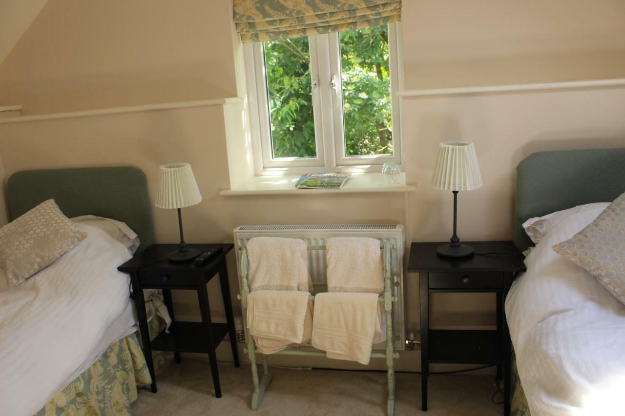 The Old Bakery Barn Bed & Breakfast Pattishall Екстериор снимка